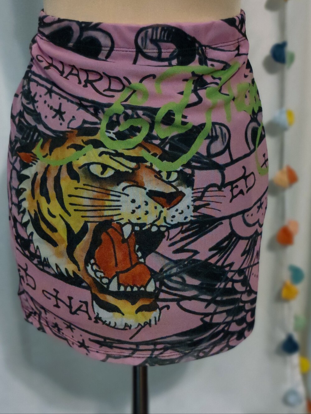 Ed Hardy 90s Style Mesh Overlay Micro Mini Skirt great graphics Tiger XL
